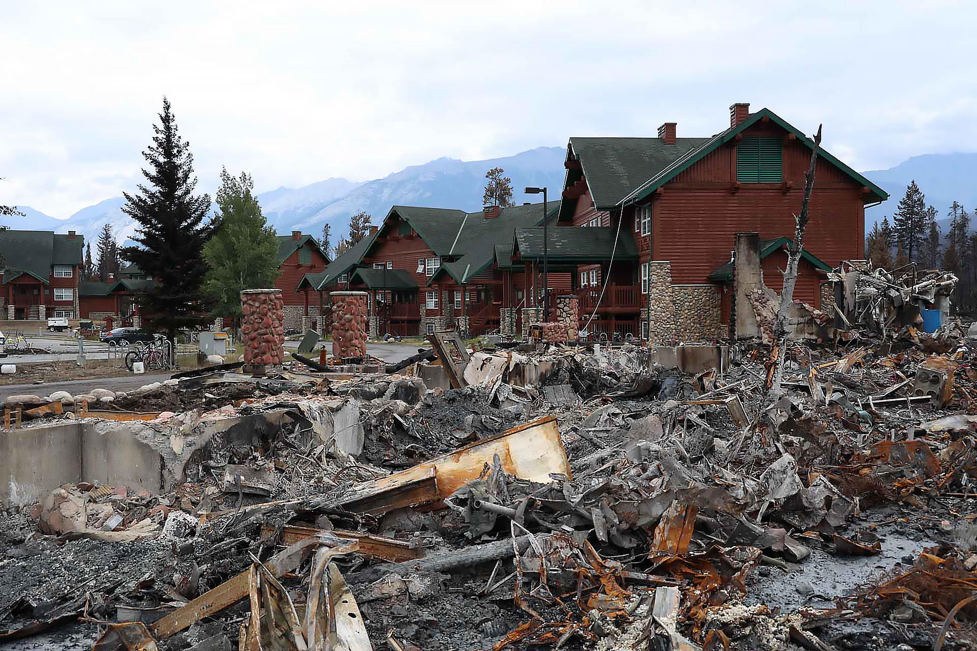 JPL buildings burned